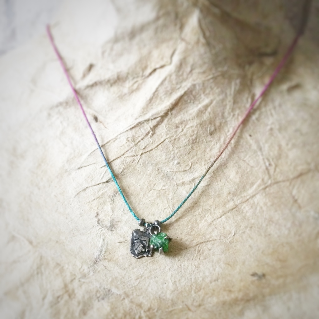 ダイオプサイト原石 チョーカー&ネックレス