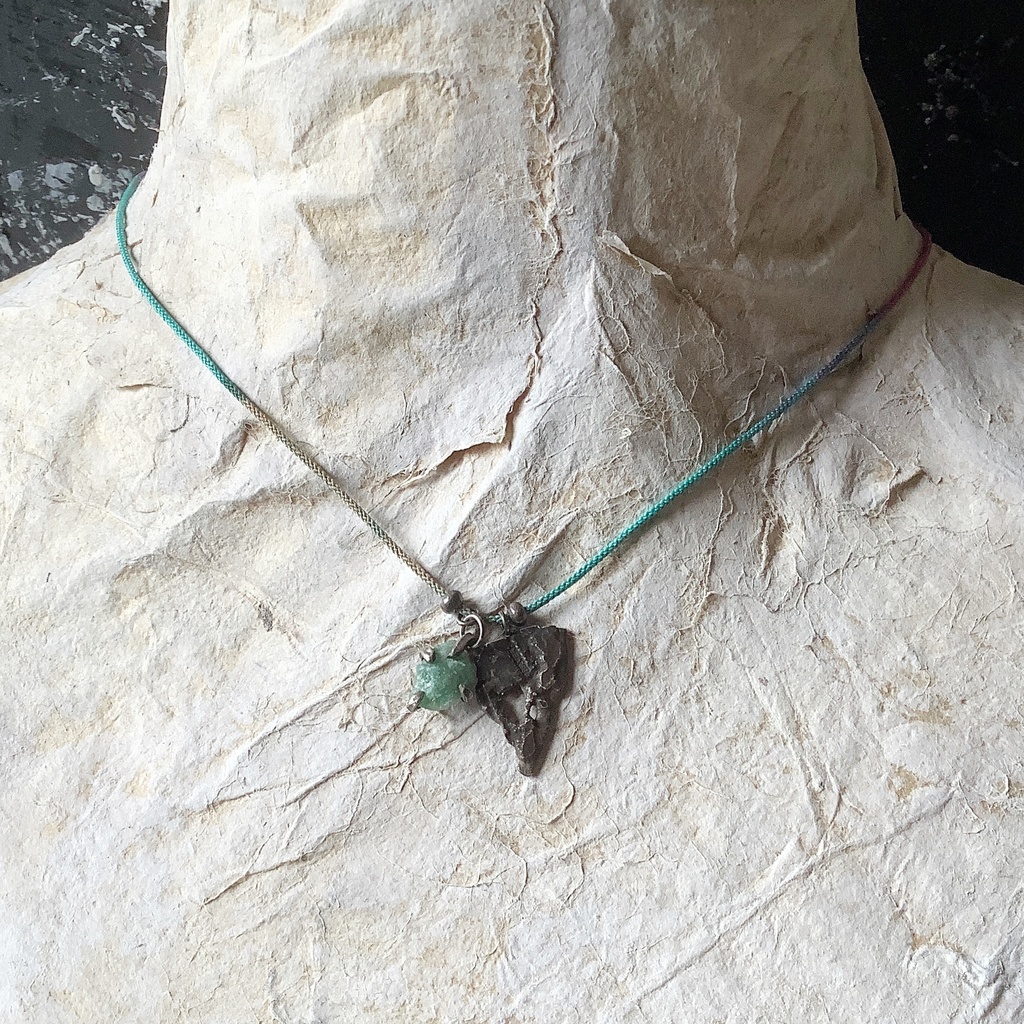 翡翠原石 チョーカー&ネックレス