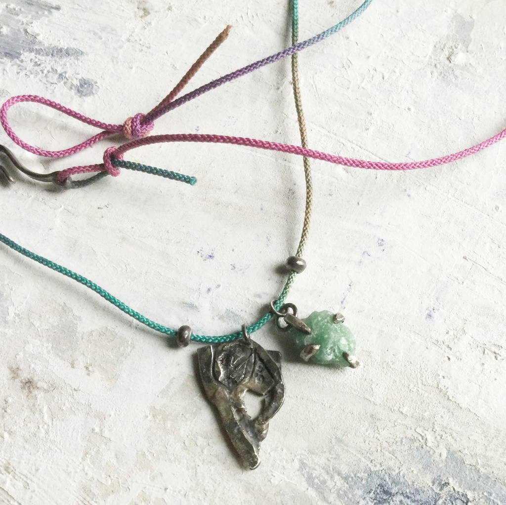 翡翠原石 チョーカー&ネックレス