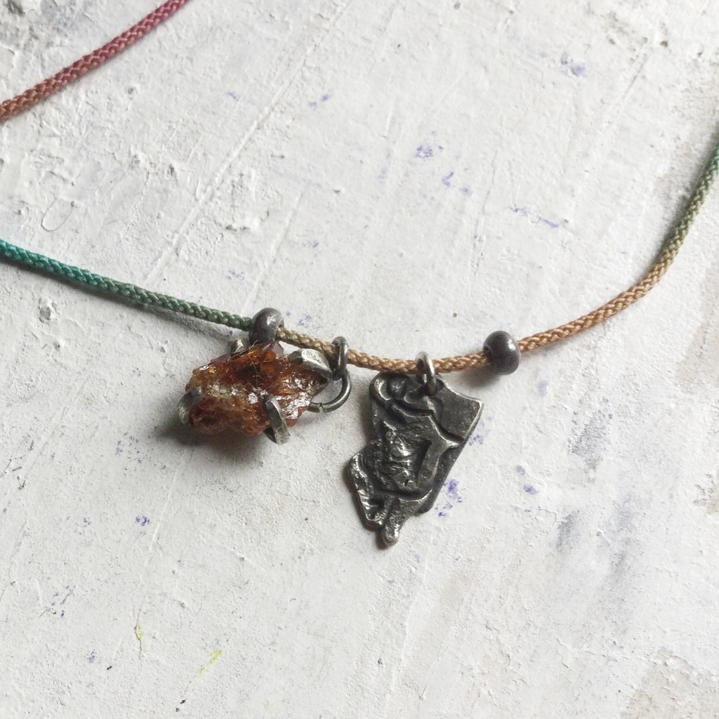 スぺサルティンガーネット原石 チョーカー&ネックレス