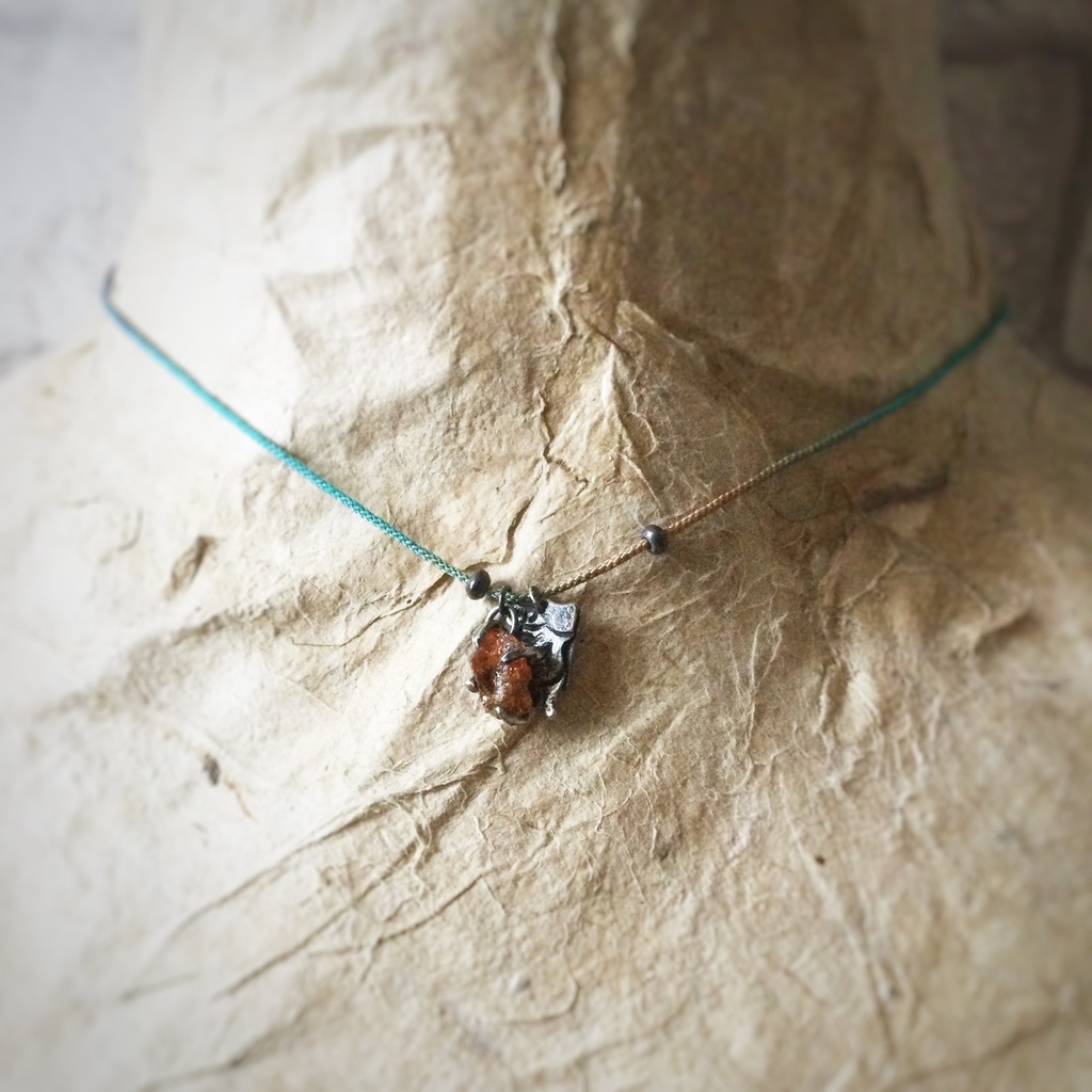 スぺサルティンガーネット原石 チョーカー&ネックレス