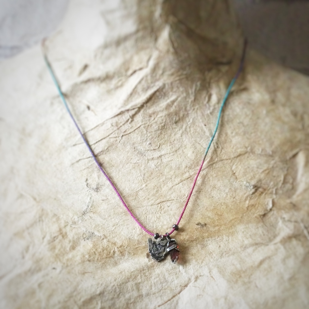 ガーネット原石 チョーカー&ネックレス