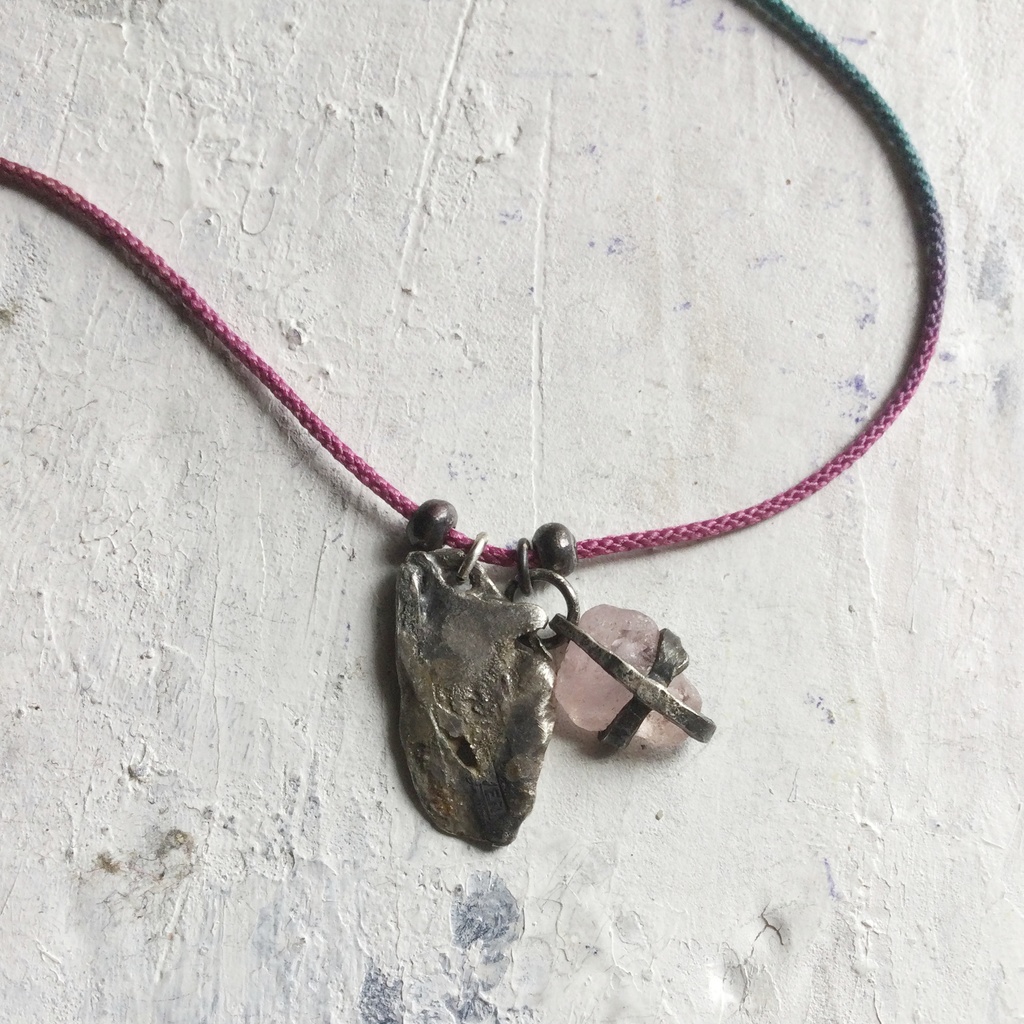 ピンクサファイヤ原石 チョーカー&ネックレス