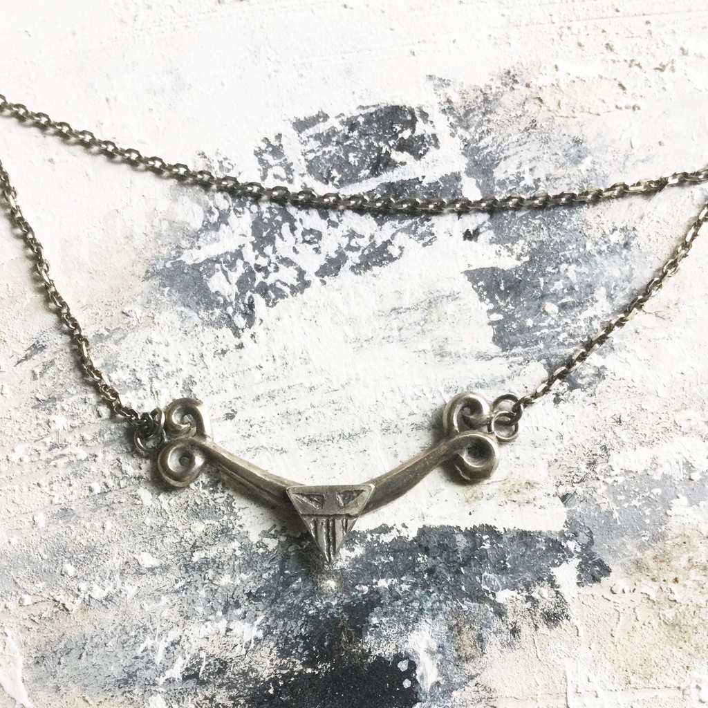 ツイステ ゴスマリイデア シルバーネックレス