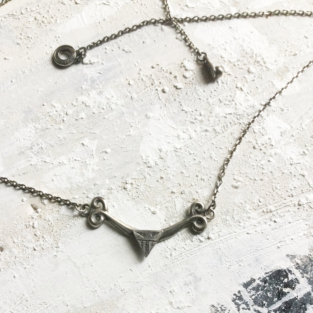 ツイステ ゴスマリイデア シルバーネックレス