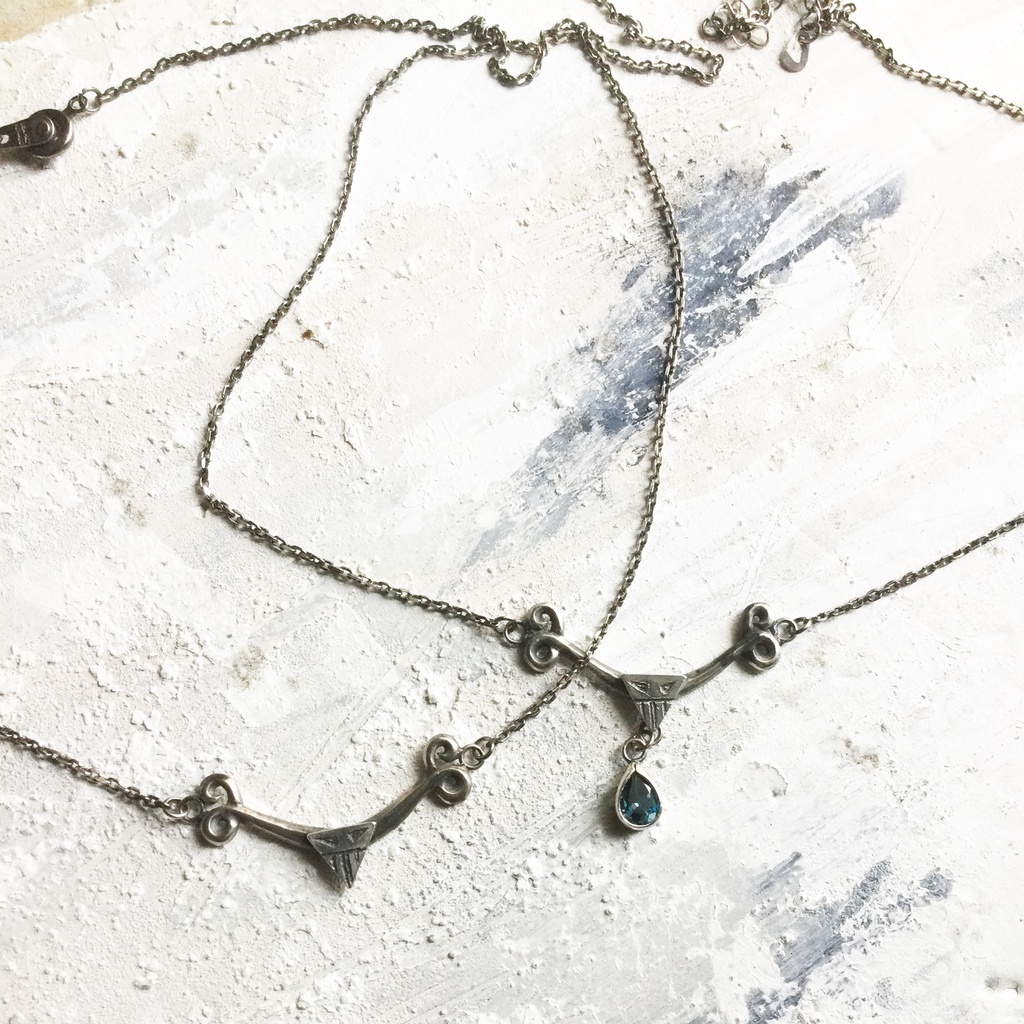 ツイステ ゴスマリイデア シルバーネックレス