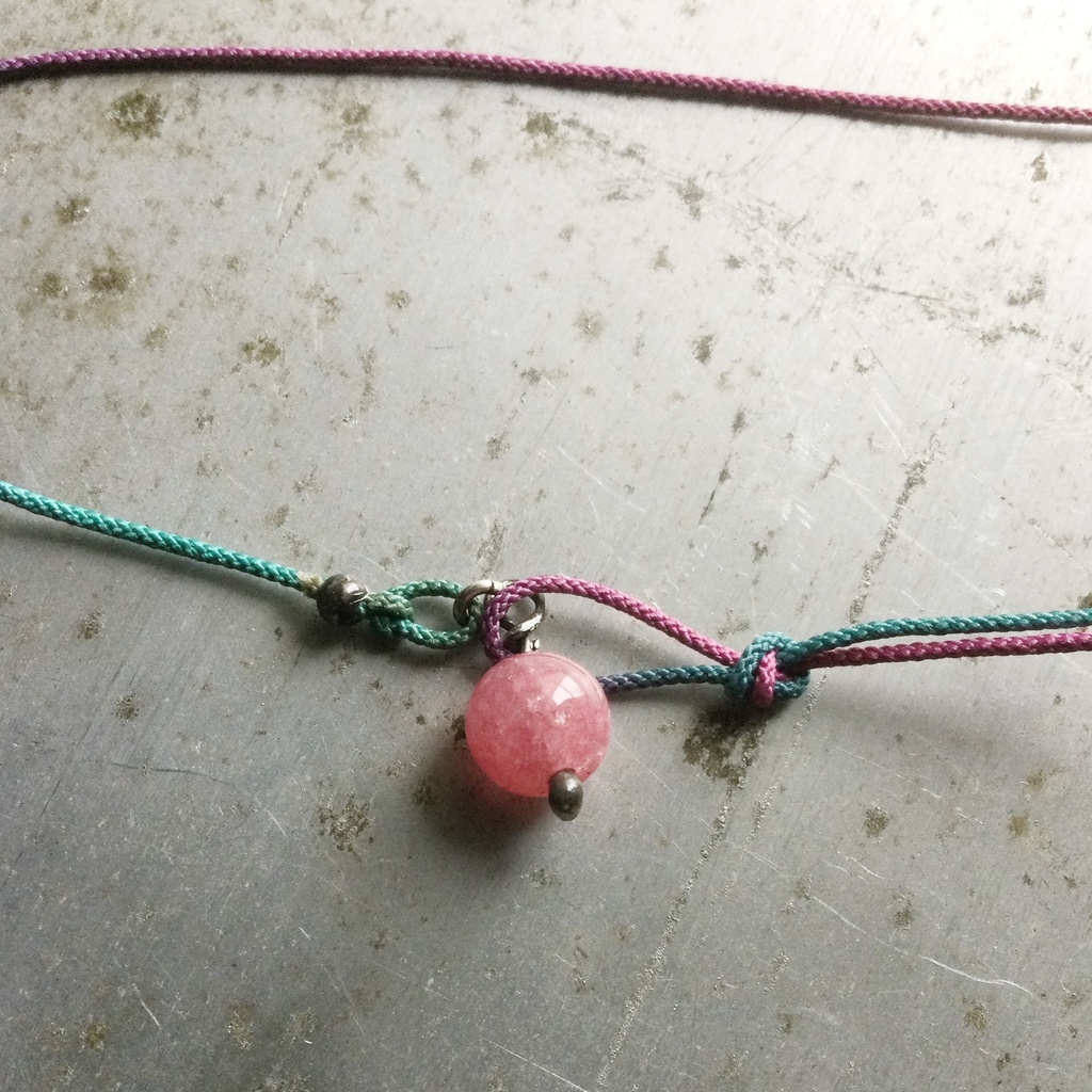 S字フック ピンクの石 チェーリーイメージ