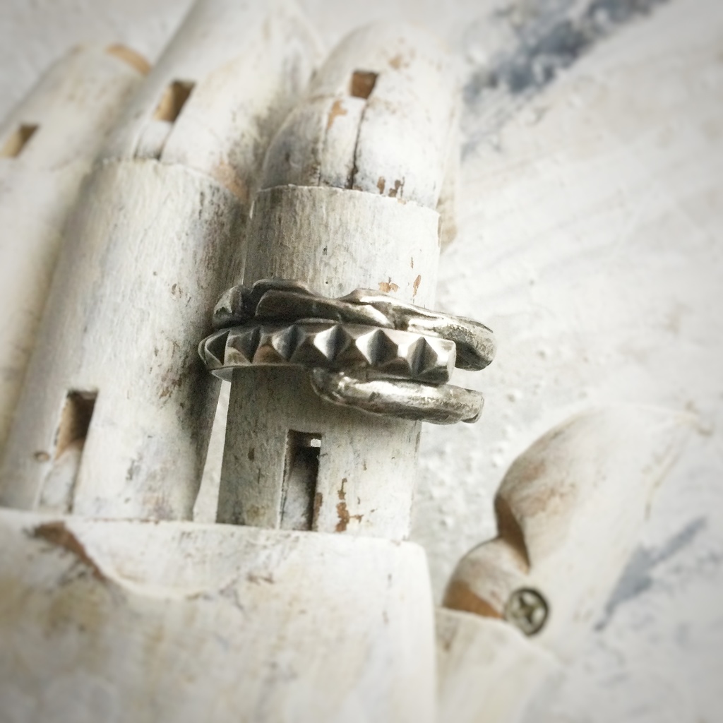 TTスタッズ リング 18号