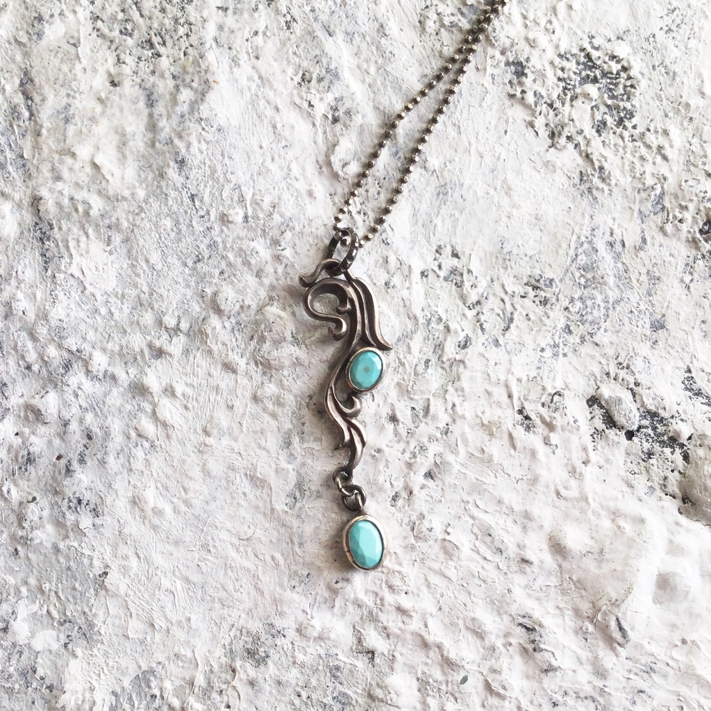 羽ふわり ターコイズネックレス