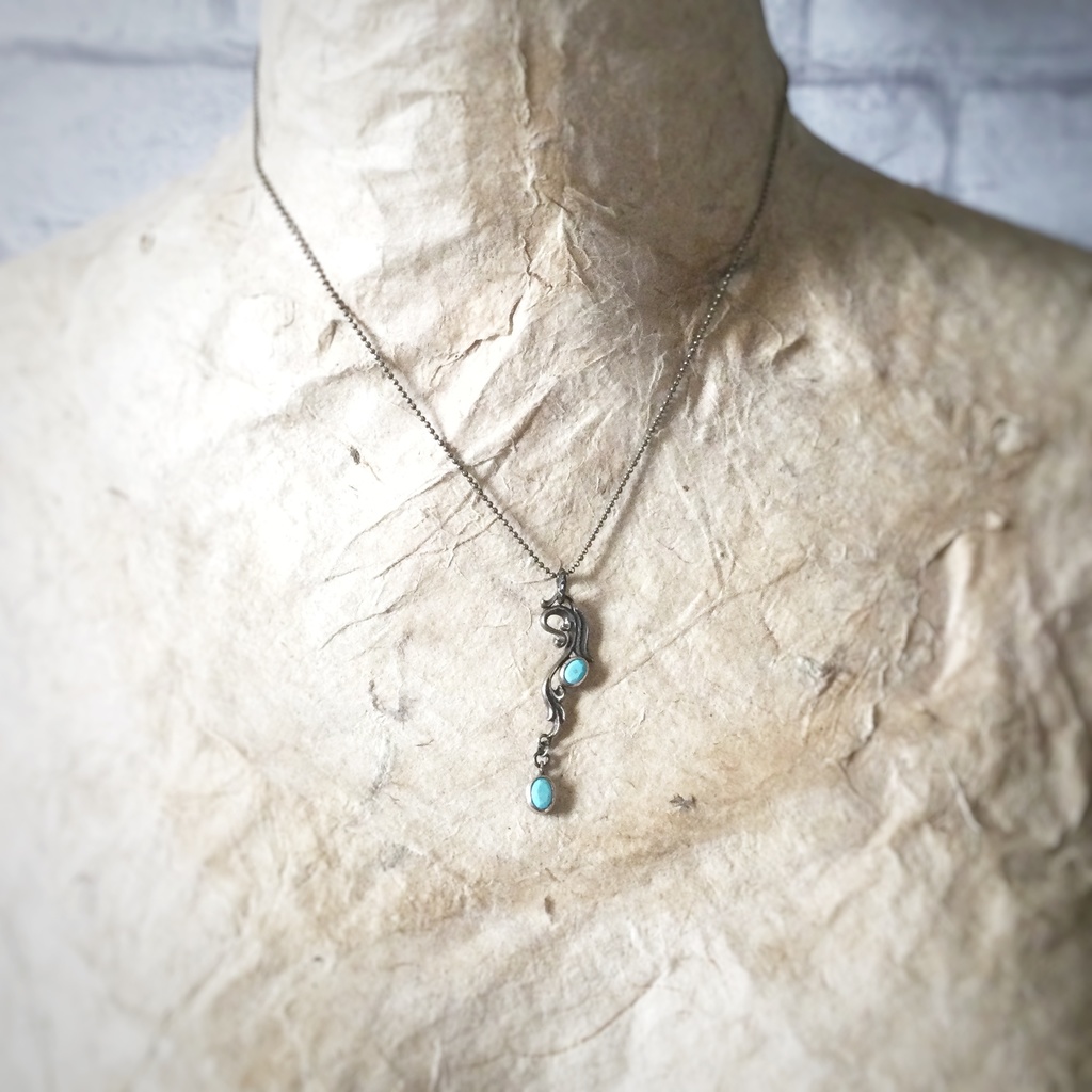 羽ふわり ターコイズネックレス