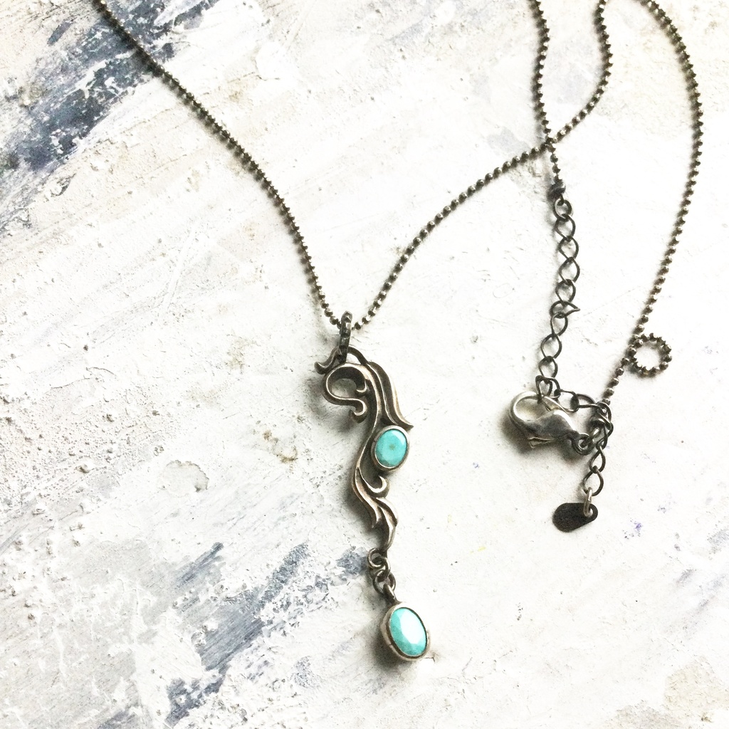 羽ふわり ターコイズネックレス