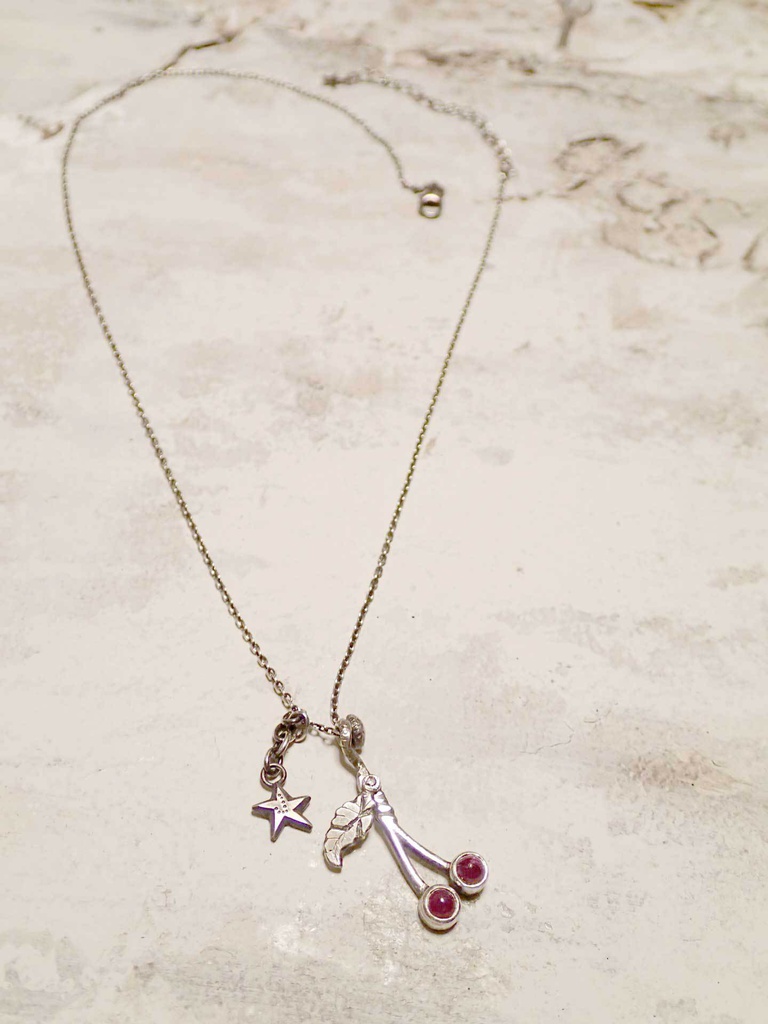 ルビーのチェリー&☆ ネックレス