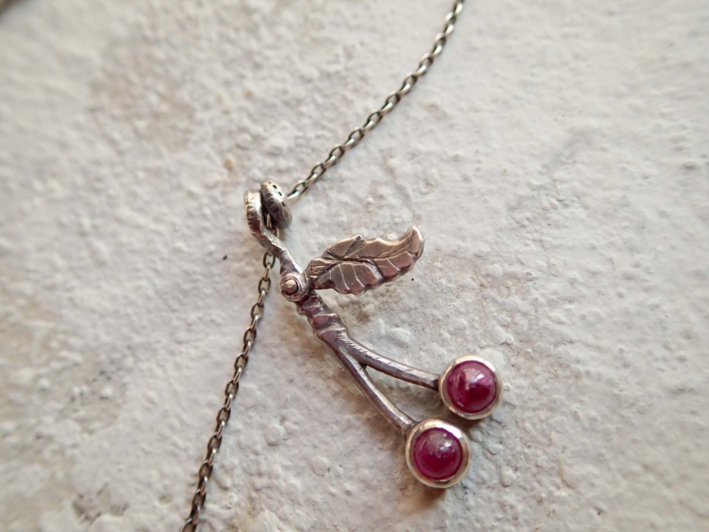 ルビーのチェリー&☆ ネックレス