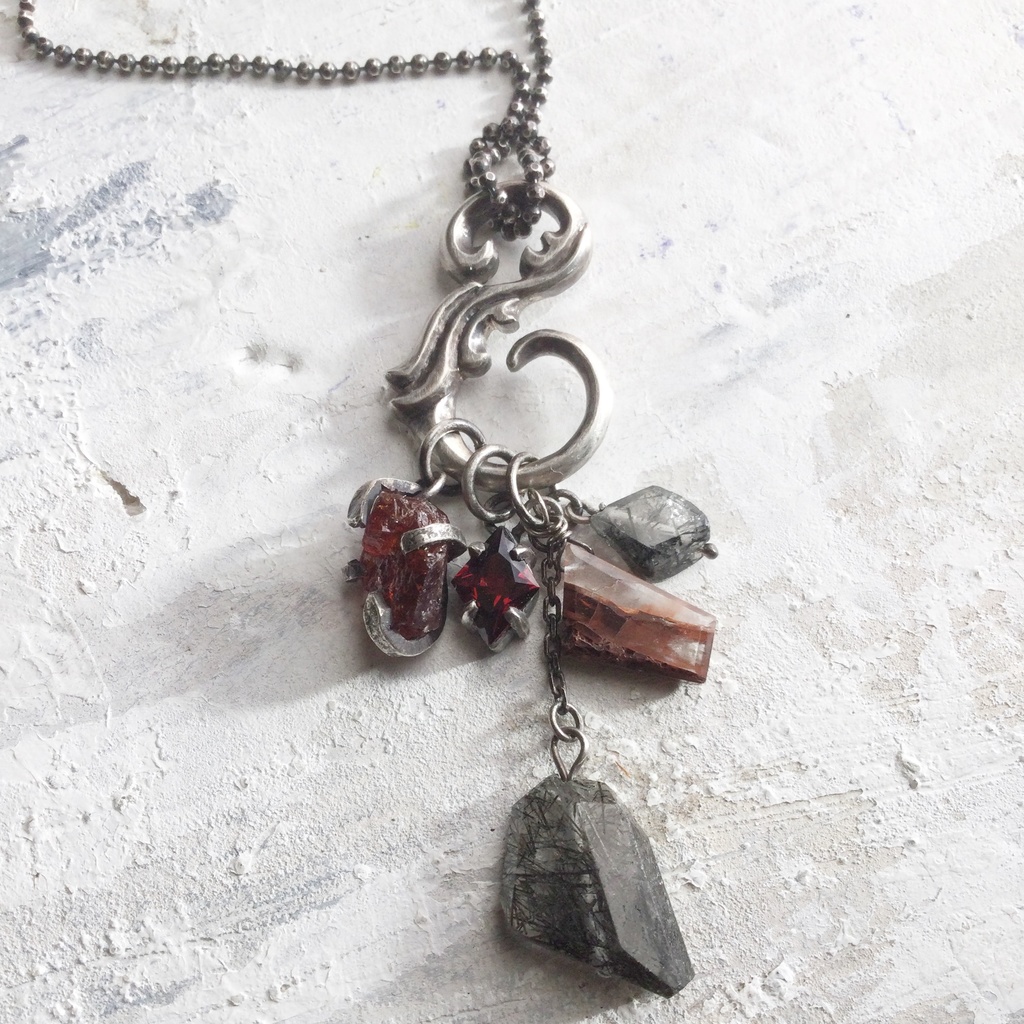 ガーネットのチャーム 2個セット