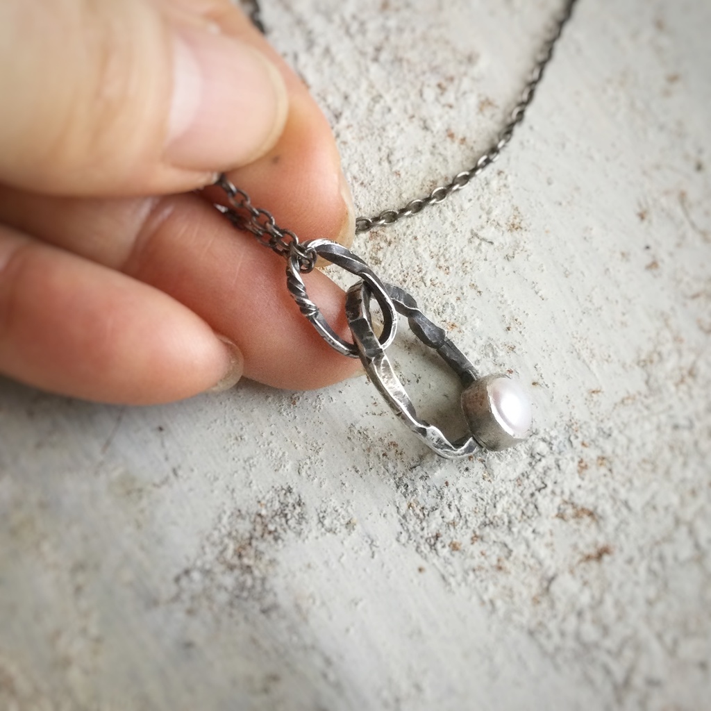 ラフツイストペンダントネックレス 淡水パール