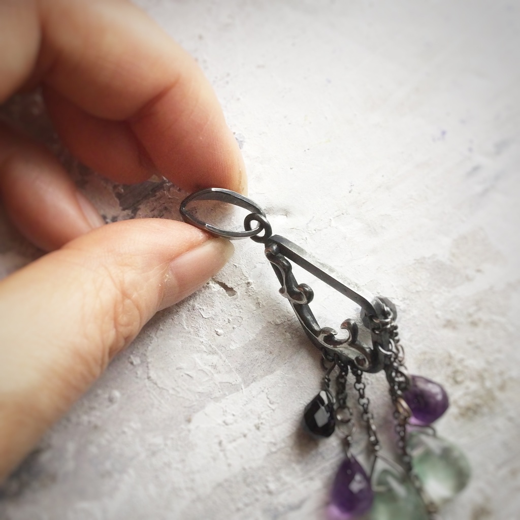 唐草ロマ ペンダント