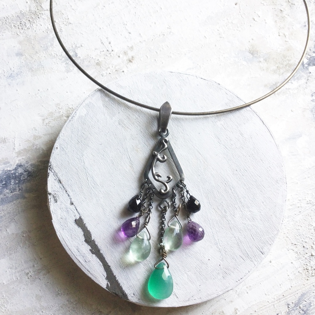 唐草ロマ ペンダント