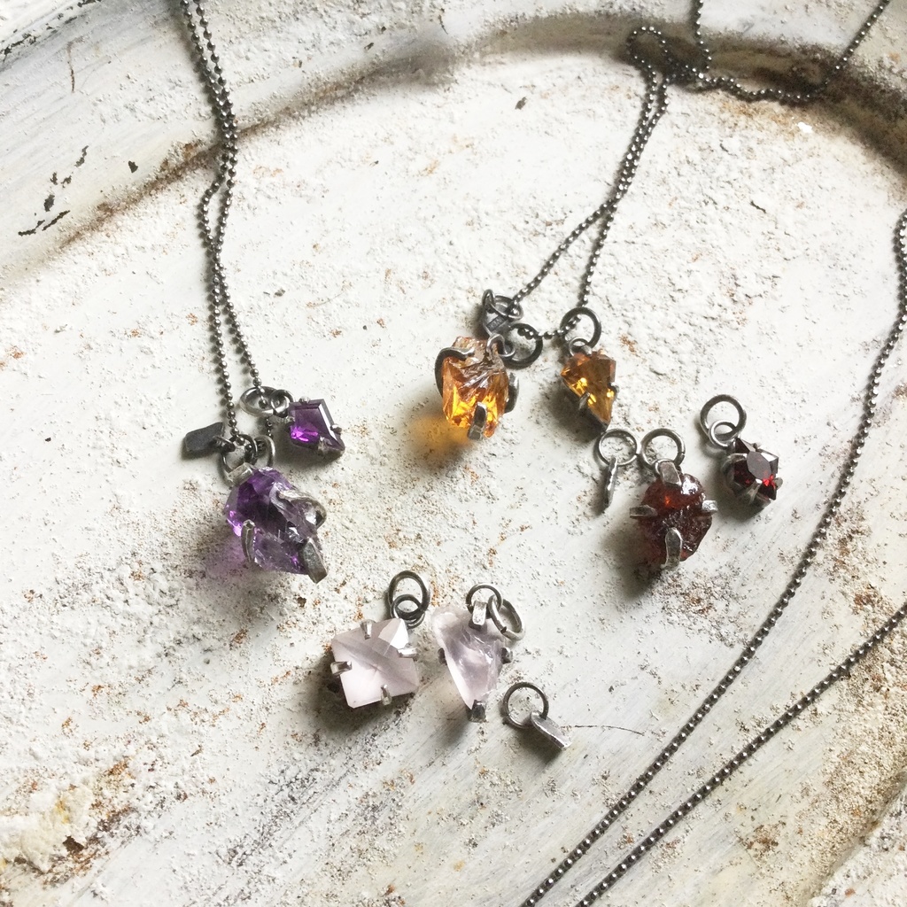 ローズクオーツのチャーム 2個セット