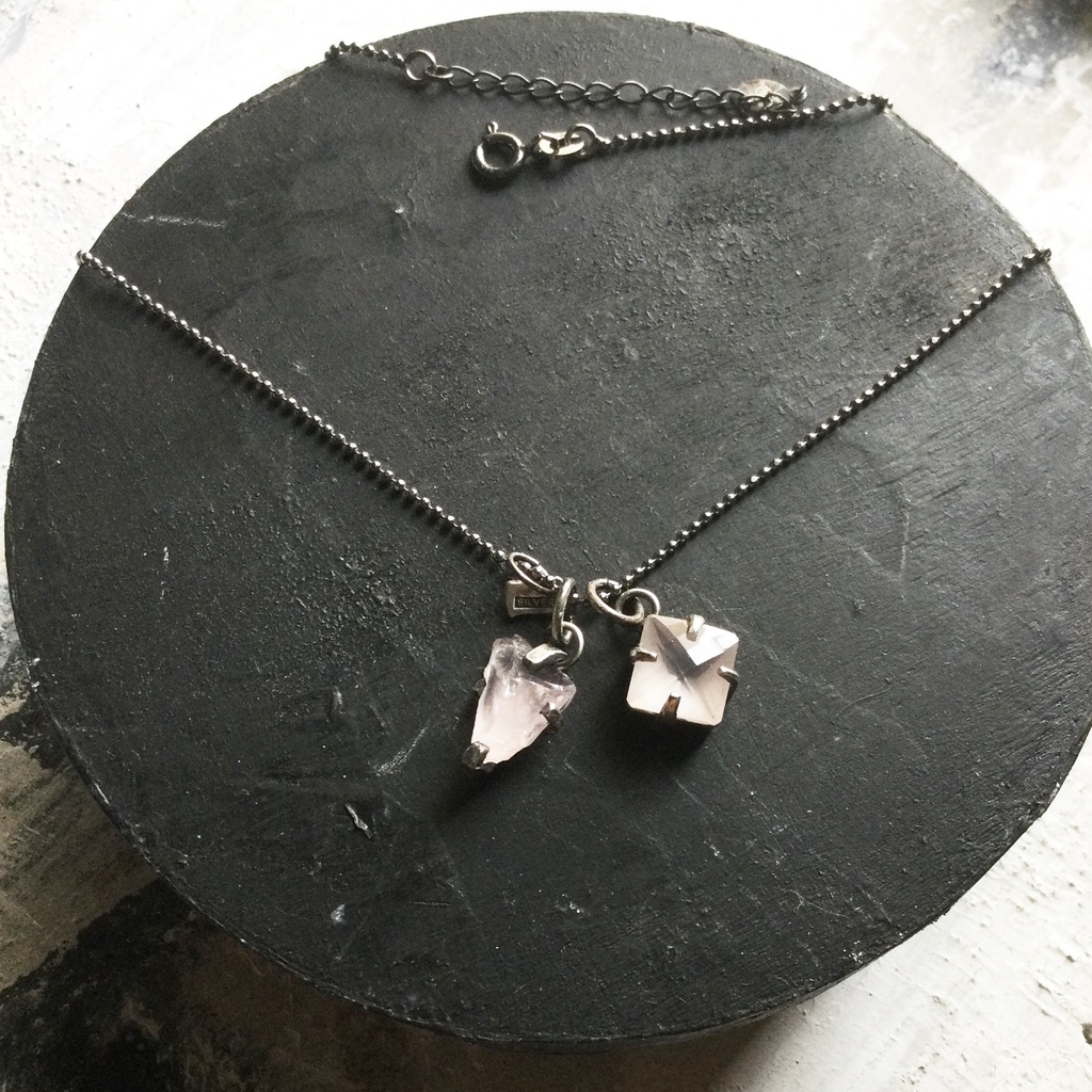 ローズクオーツのチャーム 2個セット