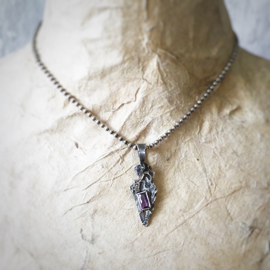TTペンダント 長め三角 アメジスト