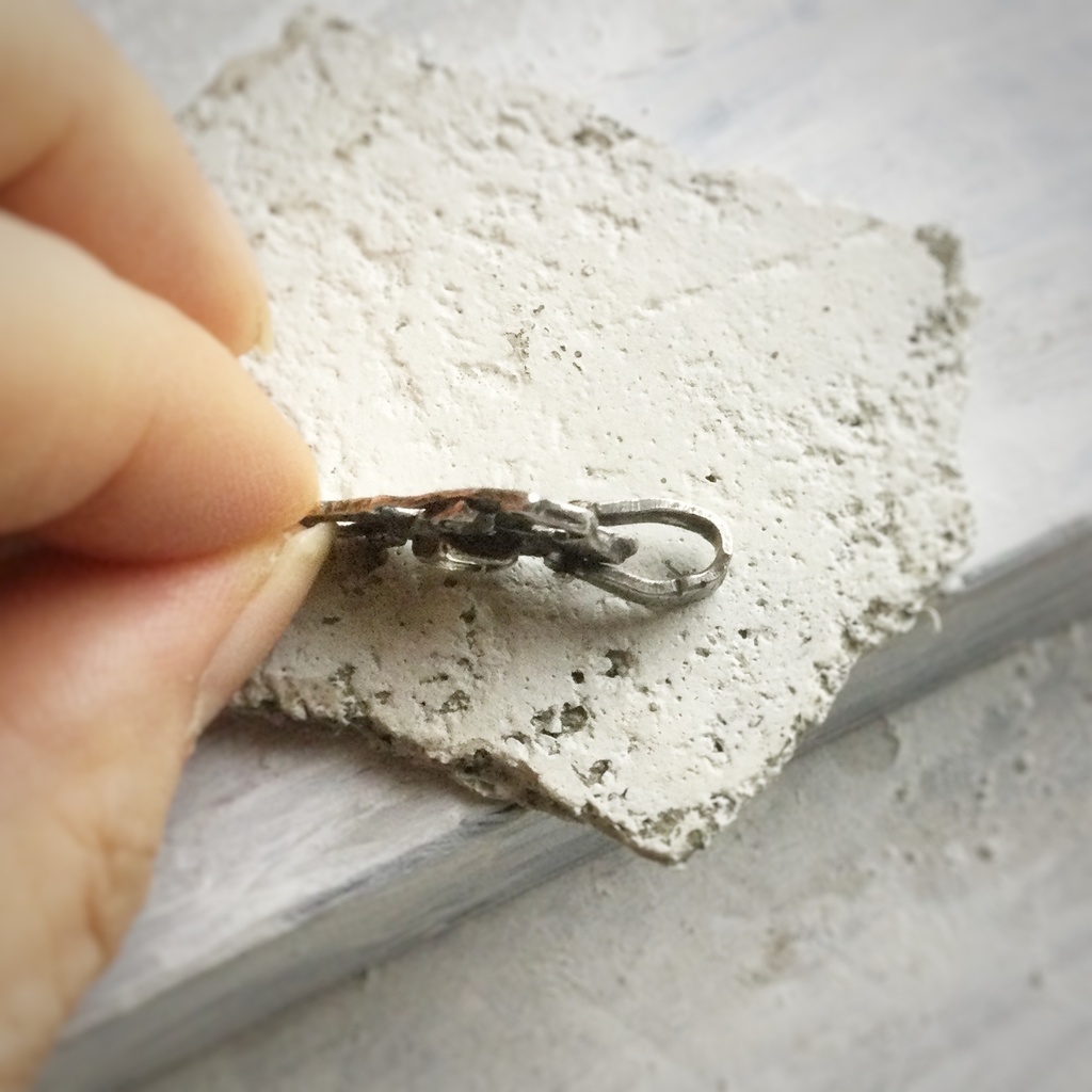 TTペンダント 長め三角 ムーンストーン