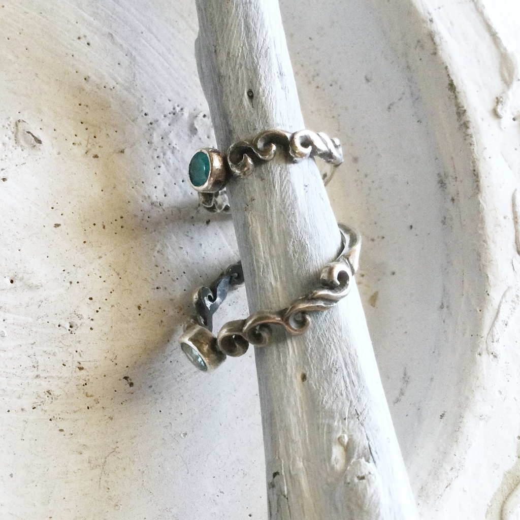 波唐草リング シーブルーカルセドニー ジルコン