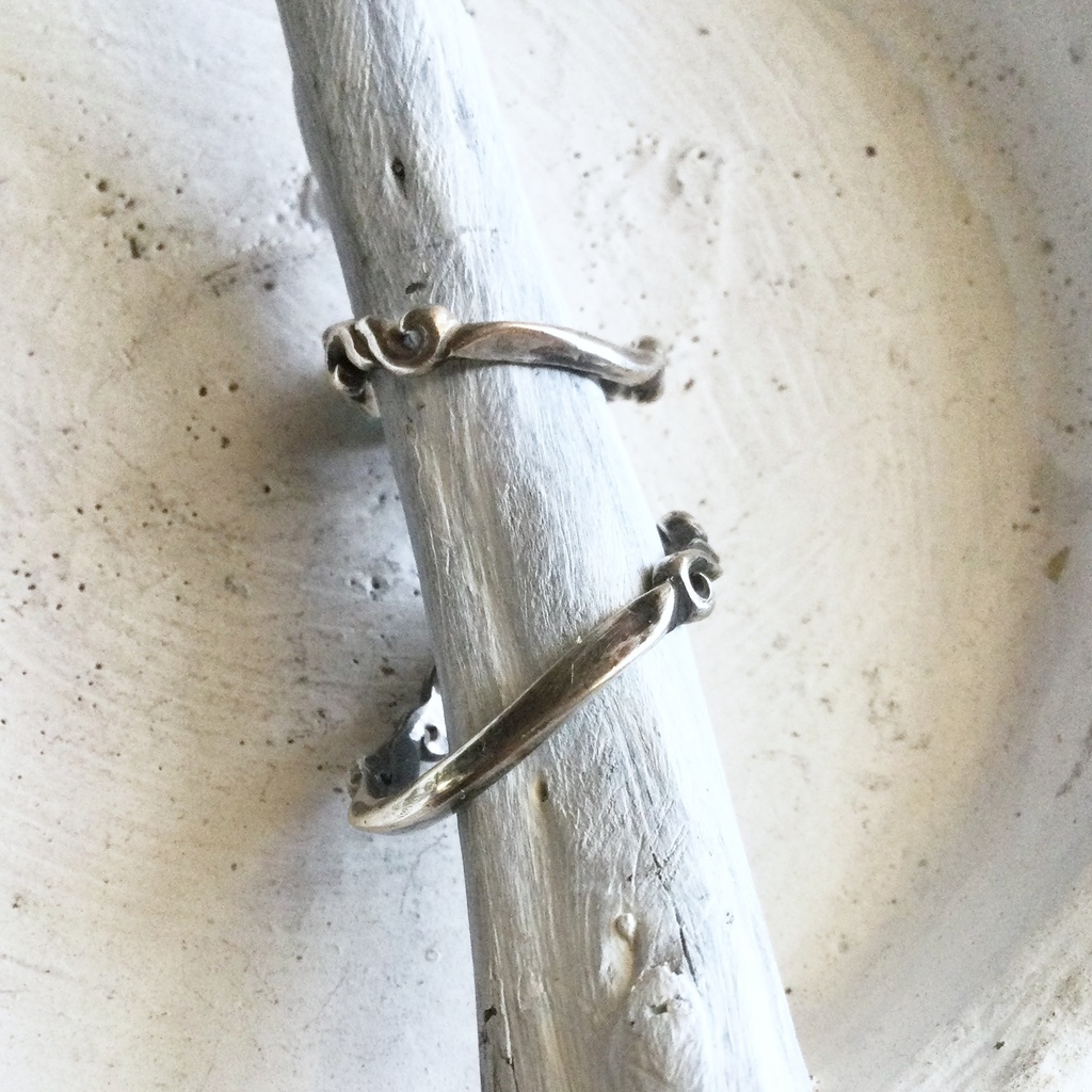 波唐草リング シーブルーカルセドニー ジルコン