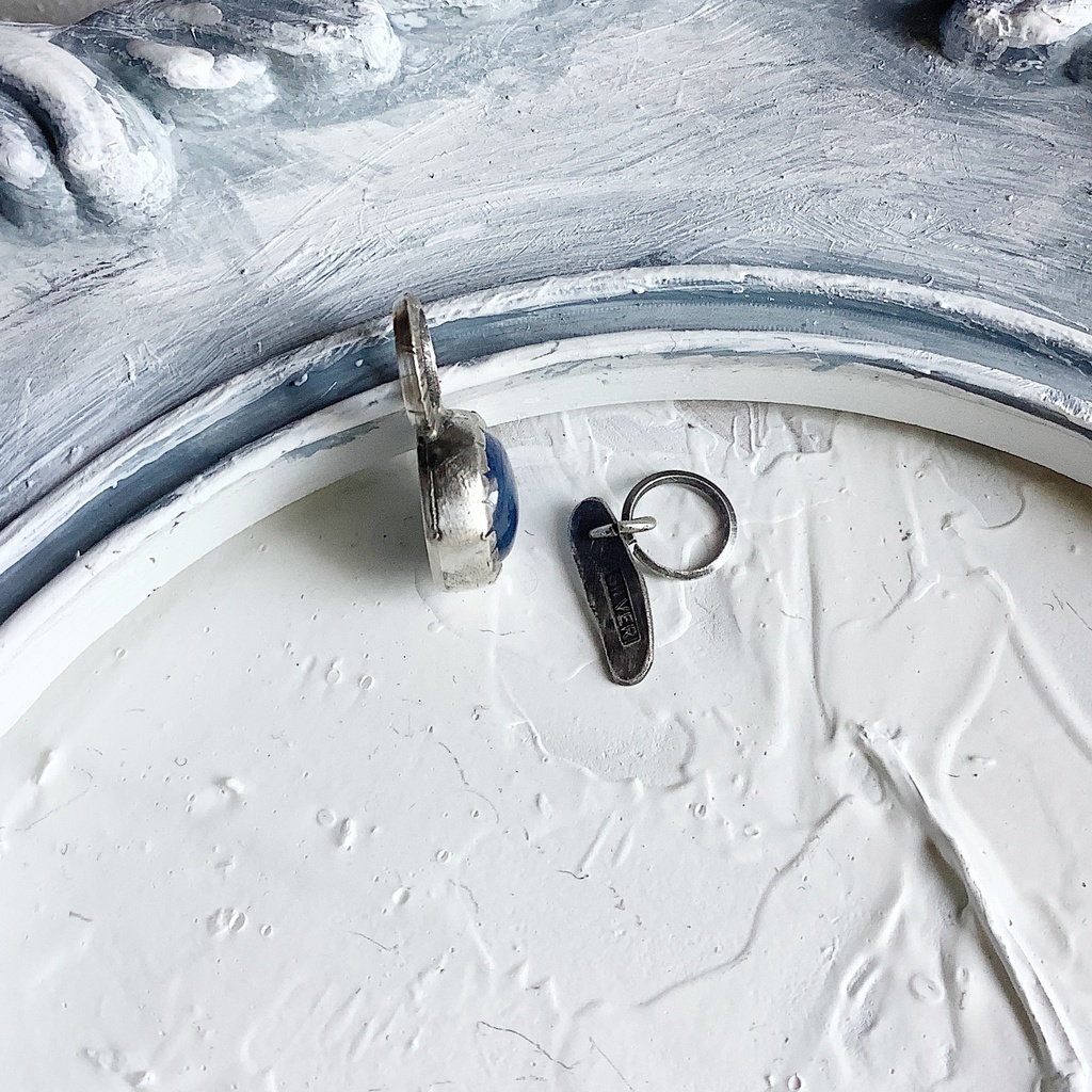 カイヤナイト 天然石チャーム 7㎜