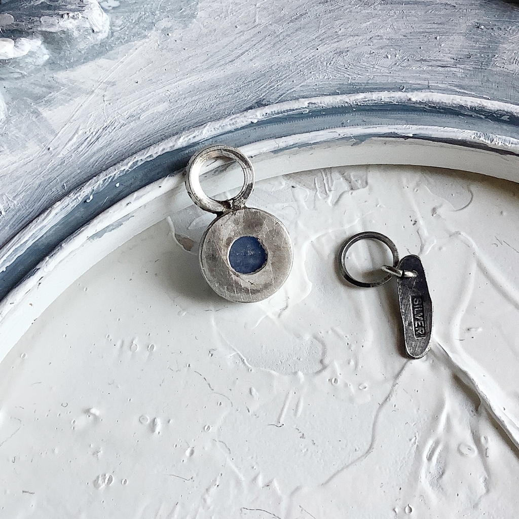 カイヤナイト 天然石チャーム 7㎜