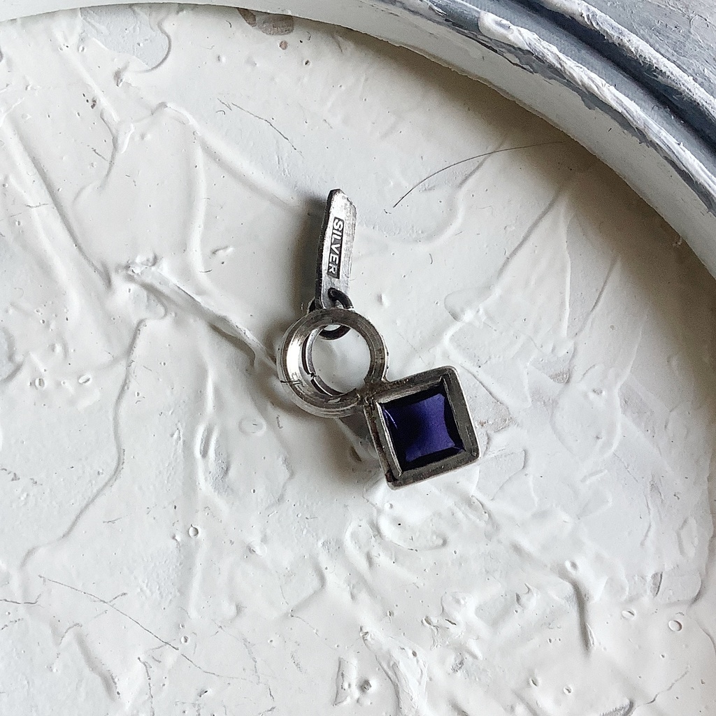 アイオライト 天然石チャーム 5㎜