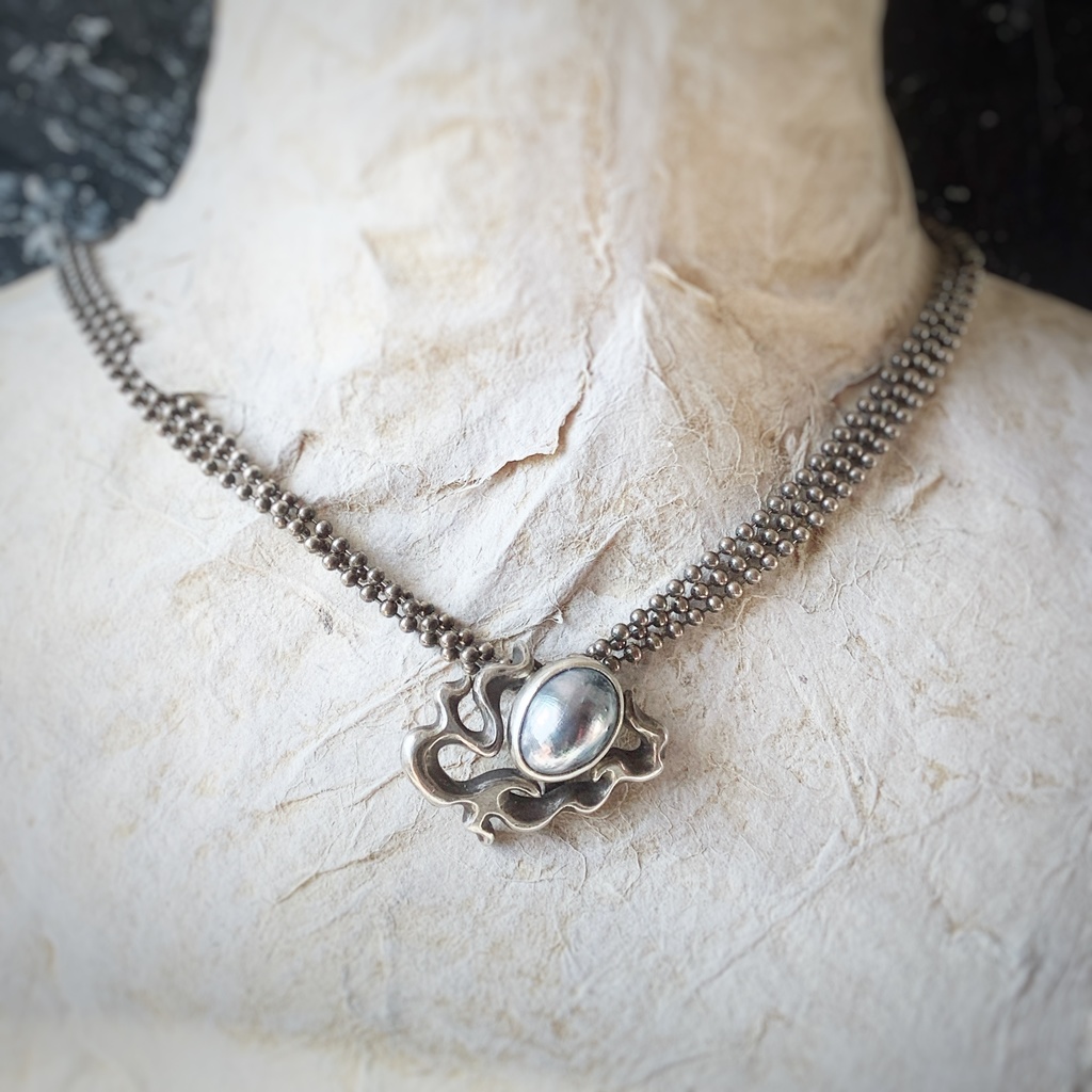 宝樹 オスメニア ペンダント