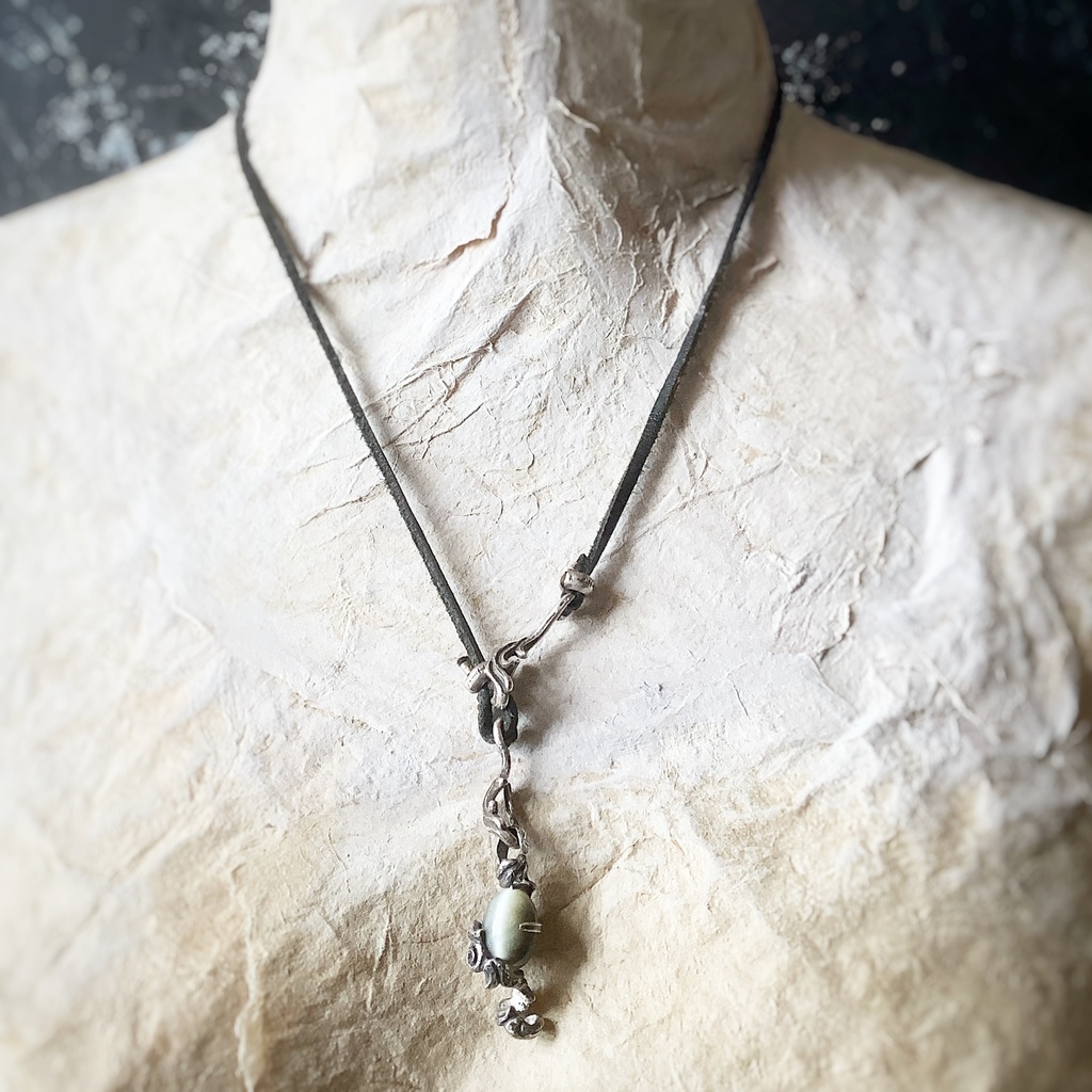 タイガーアイ 鹿革紐ネックレス