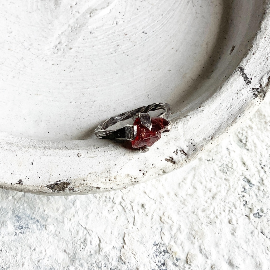 原石リング ガーネット 13号