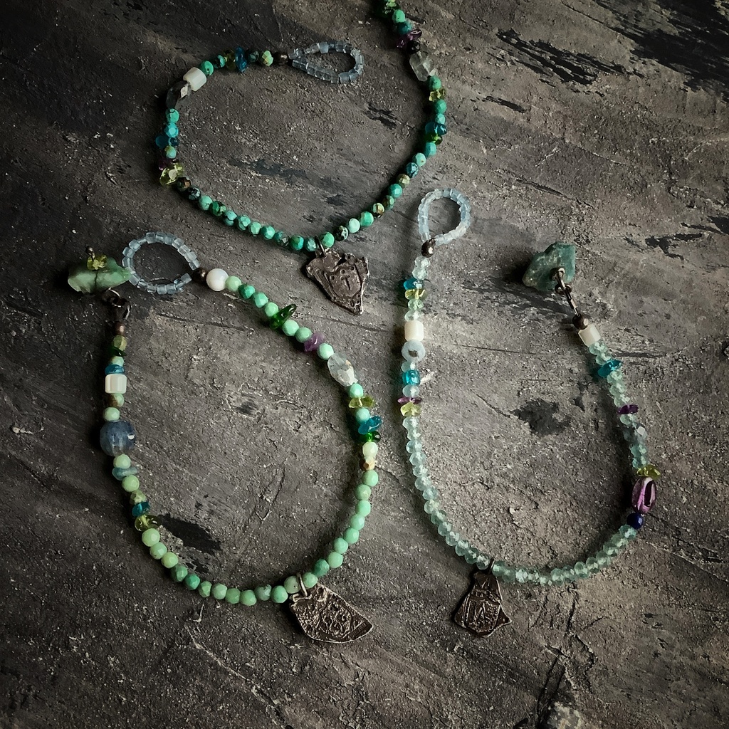 天然石青系ビーズブレス アパタイト