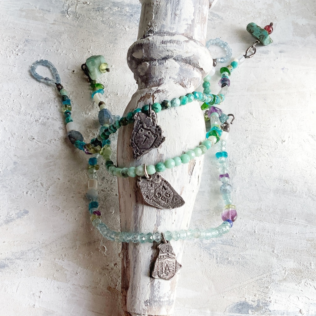 天然石青系ビーズブレス アパタイト