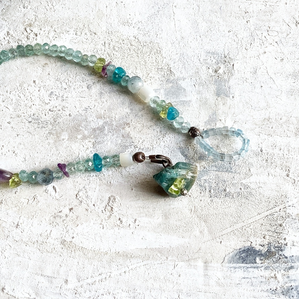 天然石青系ビーズブレス アパタイト