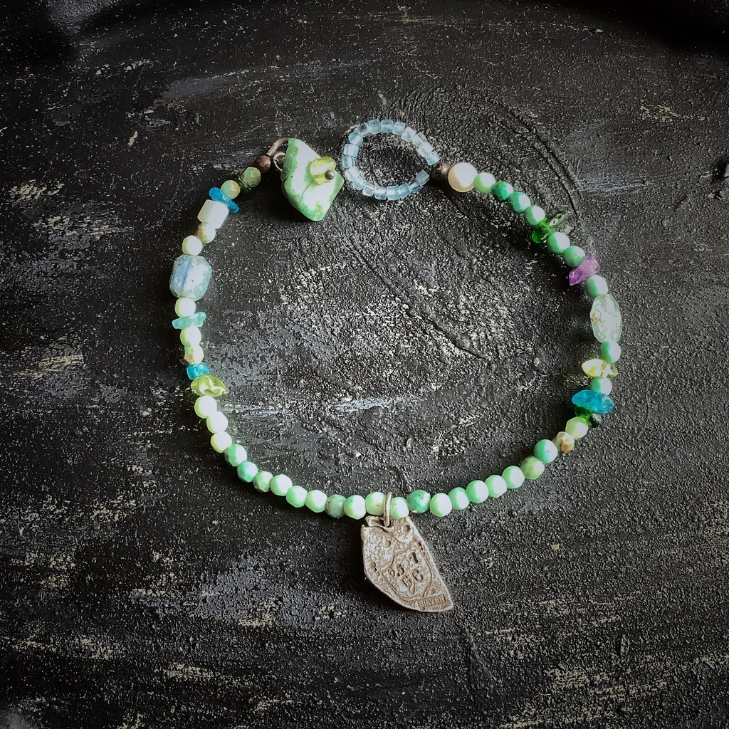 天然石ビーズブレス グリーンカルセドニー