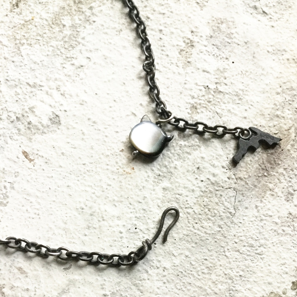 ハロウィンネコちゃん ネックレス 蝙蝠付き