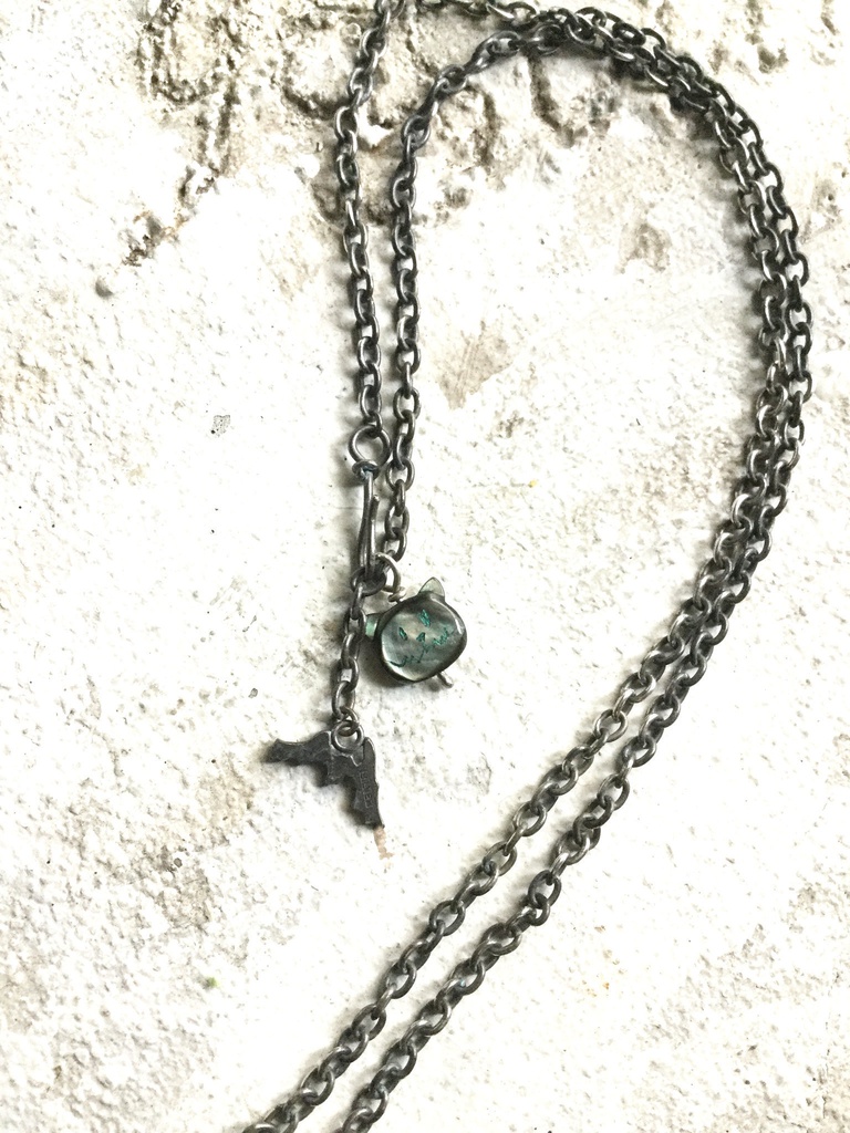 ハロウィンネコちゃん ネックレス 蝙蝠付き