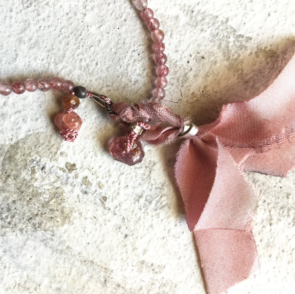 ピンクエピドート3㎜ラウンド ビーズブレスレット