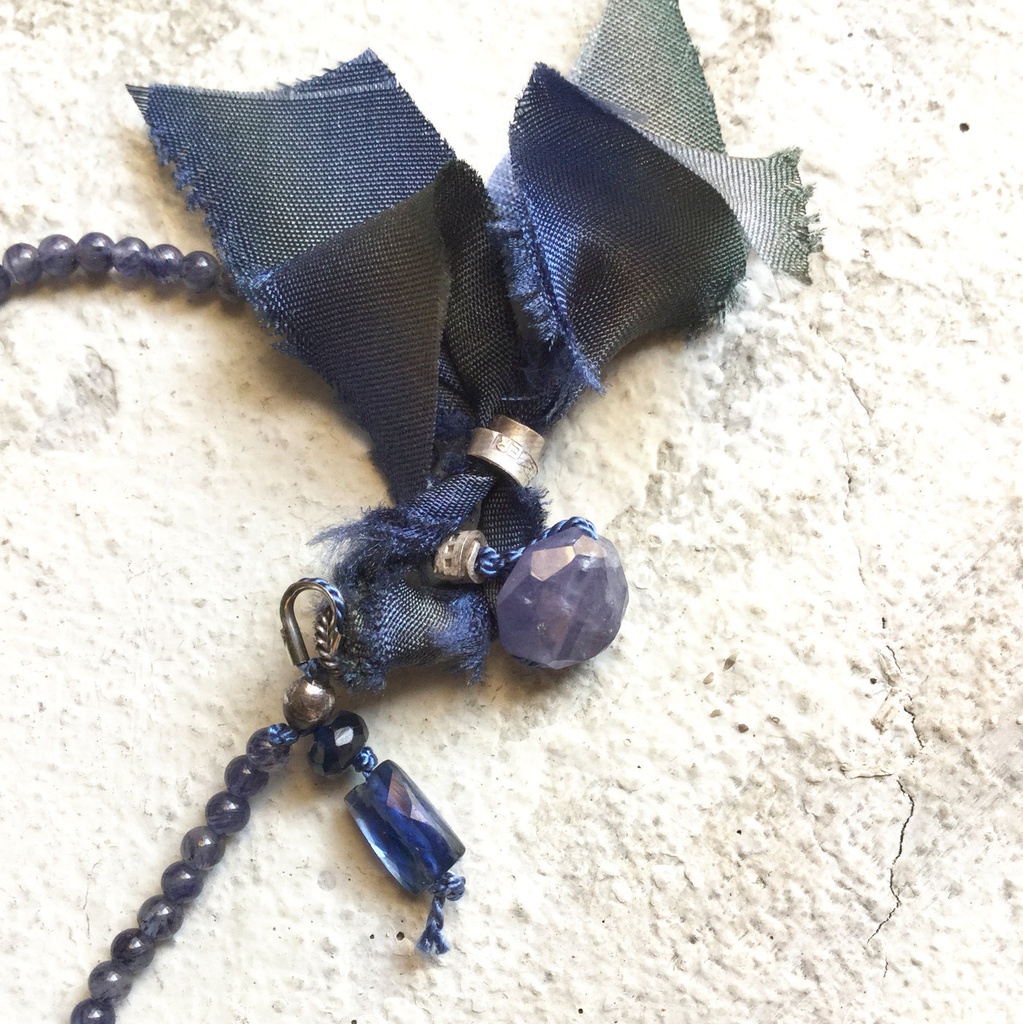 ブルーアベンチュリン2㎜ラウンドビーズ ブレスレット