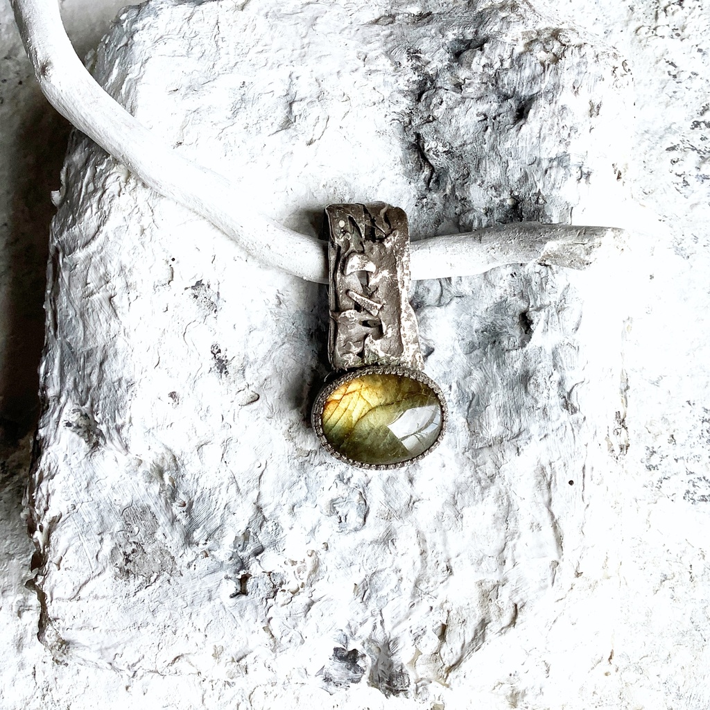 TTペンダント ラブラドライト