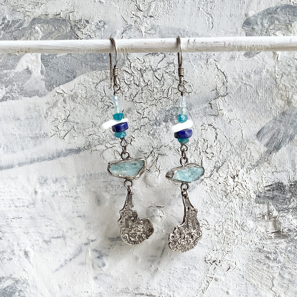 TT原石&ビーズ 揺れるピアス アクアマリン