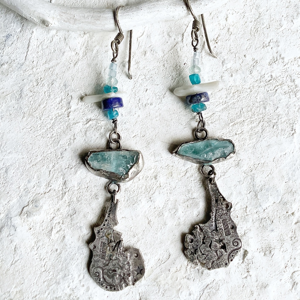 TT原石&ビーズ 揺れるピアス アクアマリン