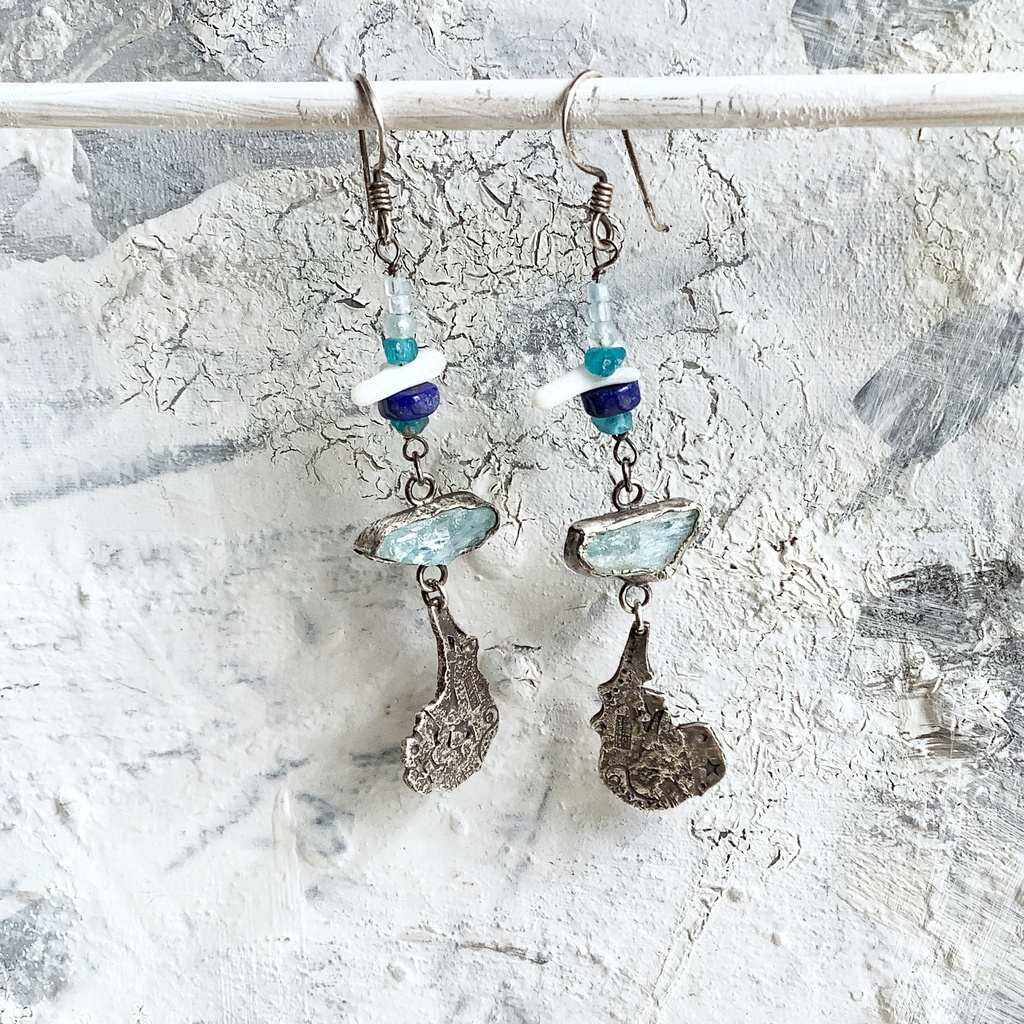 TT原石&ビーズ 揺れるピアス アクアマリン