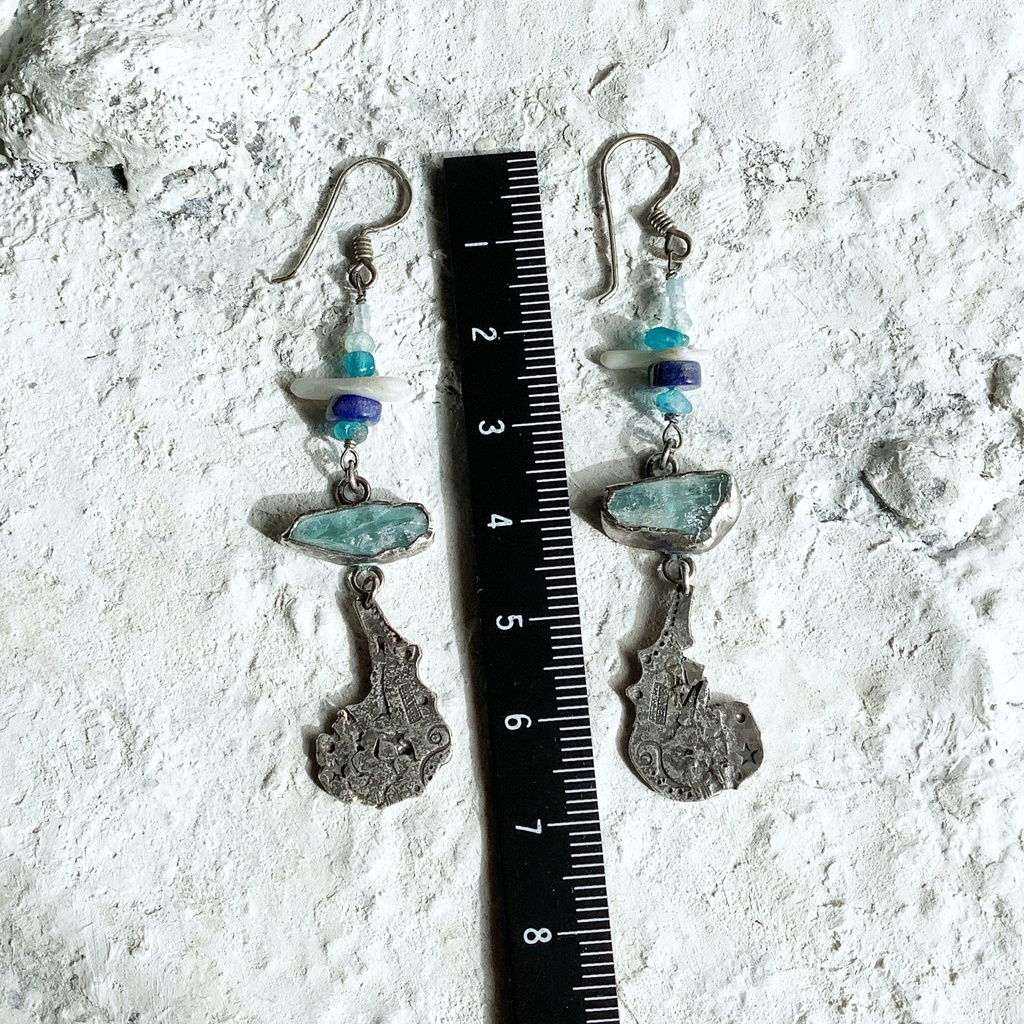 TT原石&ビーズ 揺れるピアス アクアマリン