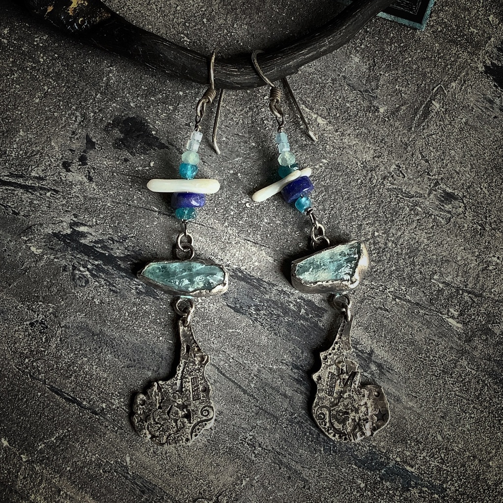 TT原石&ビーズ 揺れるピアス アクアマリン