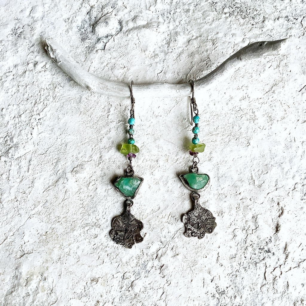 TT原石&ビーズ 揺れるピアス ブルーオパール