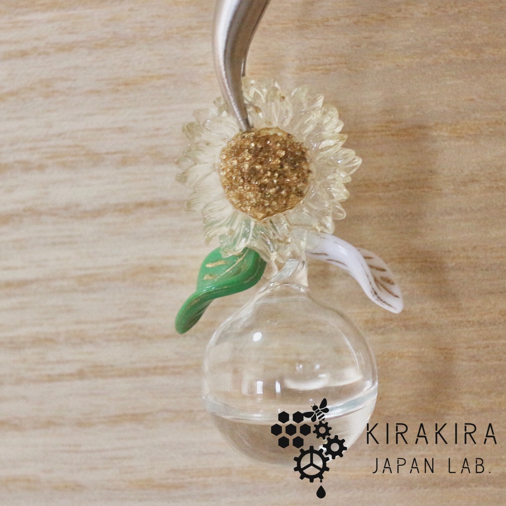 訳あり お花の一輪挿しイメージ水入りガラスドームピアスorイヤリング Kirakira Japanlab Booth