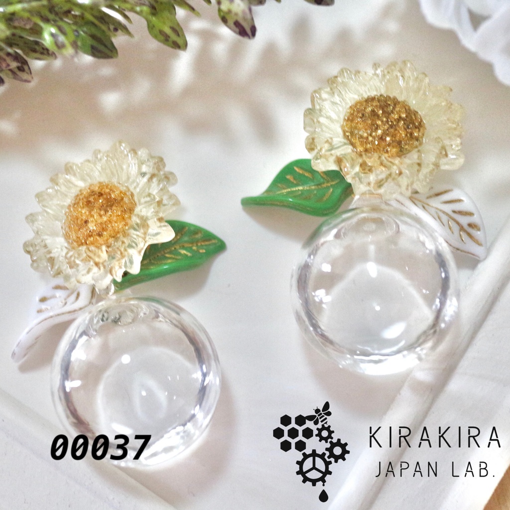 訳あり お花の一輪挿しイメージ水入りガラスドームピアスorイヤリング Kirakira Japanlab Booth